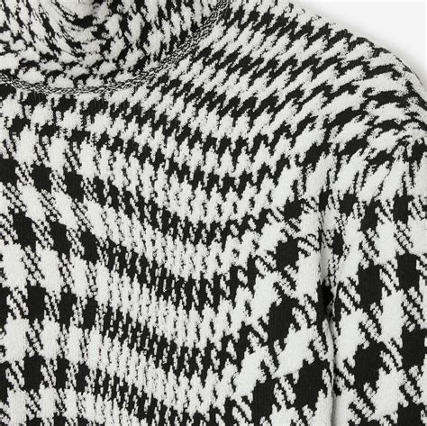 Warped Houndstooth Wool Blend Sweater in Monochrome